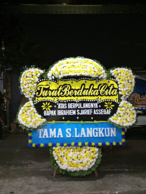 Papan Bunga Duka di Gambesi